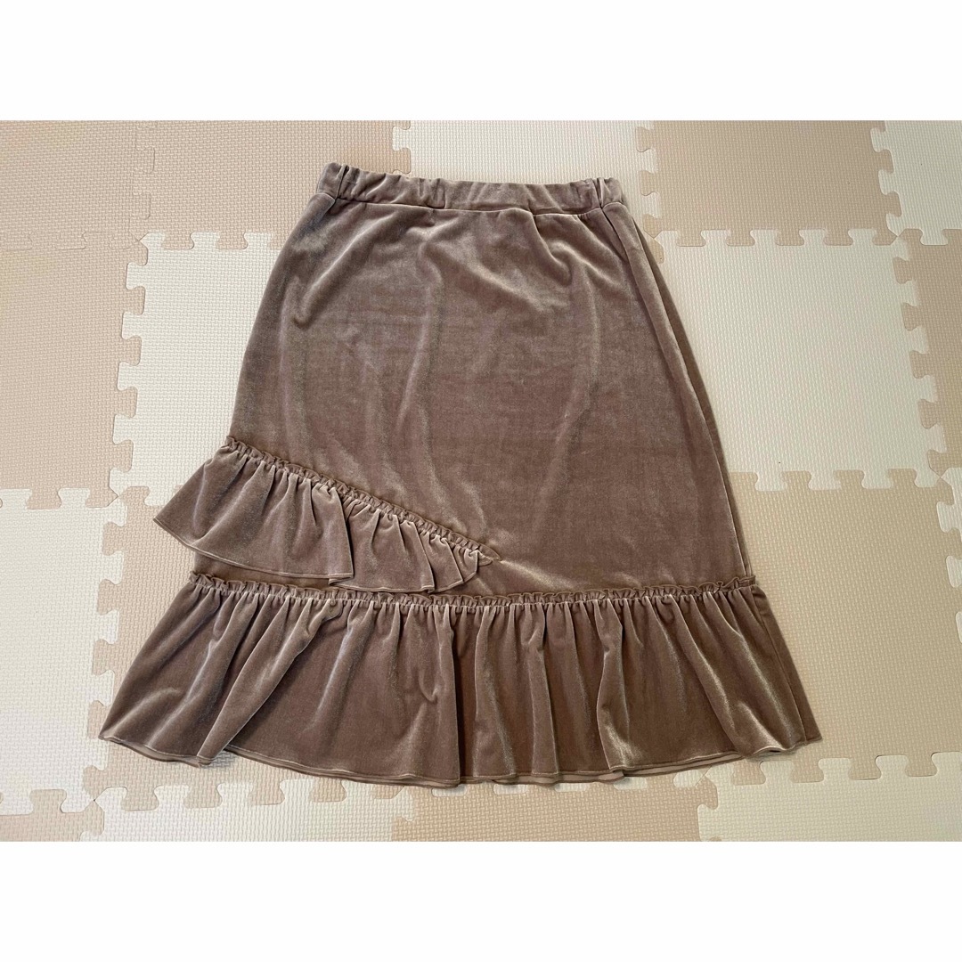 ボーテドエスマイル　ベルベット風　スカート　M ベージュ　ブラウン レディースのスカート(ロングスカート)の商品写真