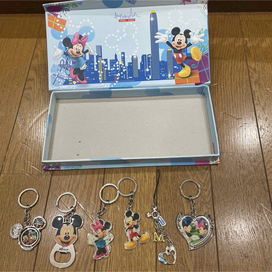 Disney(ディズニー)の香港土産　ディズニーキーホルダーセット エンタメ/ホビーのおもちゃ/ぬいぐるみ(キャラクターグッズ)の商品写真