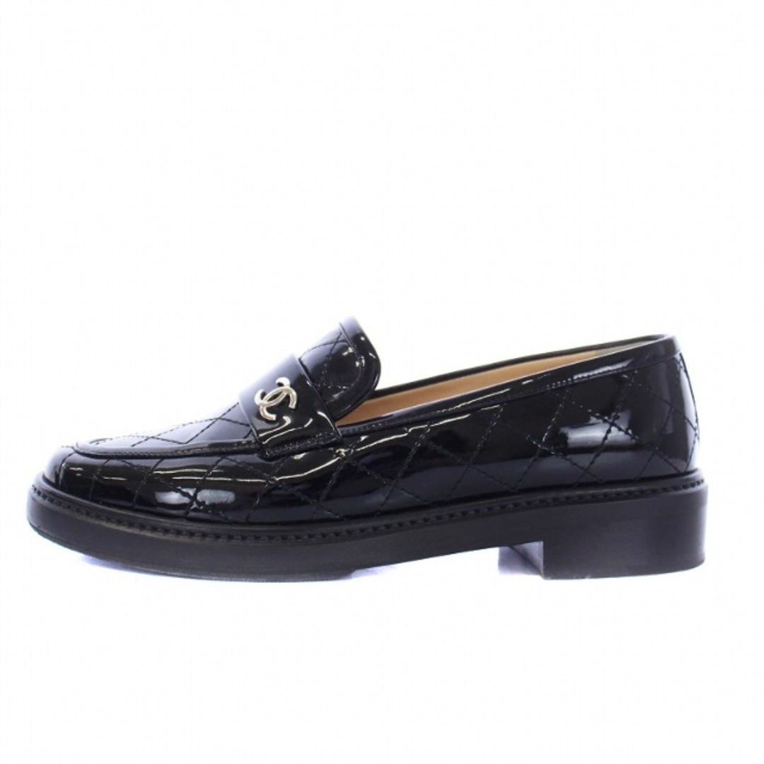 CHANEL(シャネル)のシャネル マトラッセ ココマーク ローファー モカシン エナメル G36436 レディースの靴/シューズ(ローファー/革靴)の商品写真