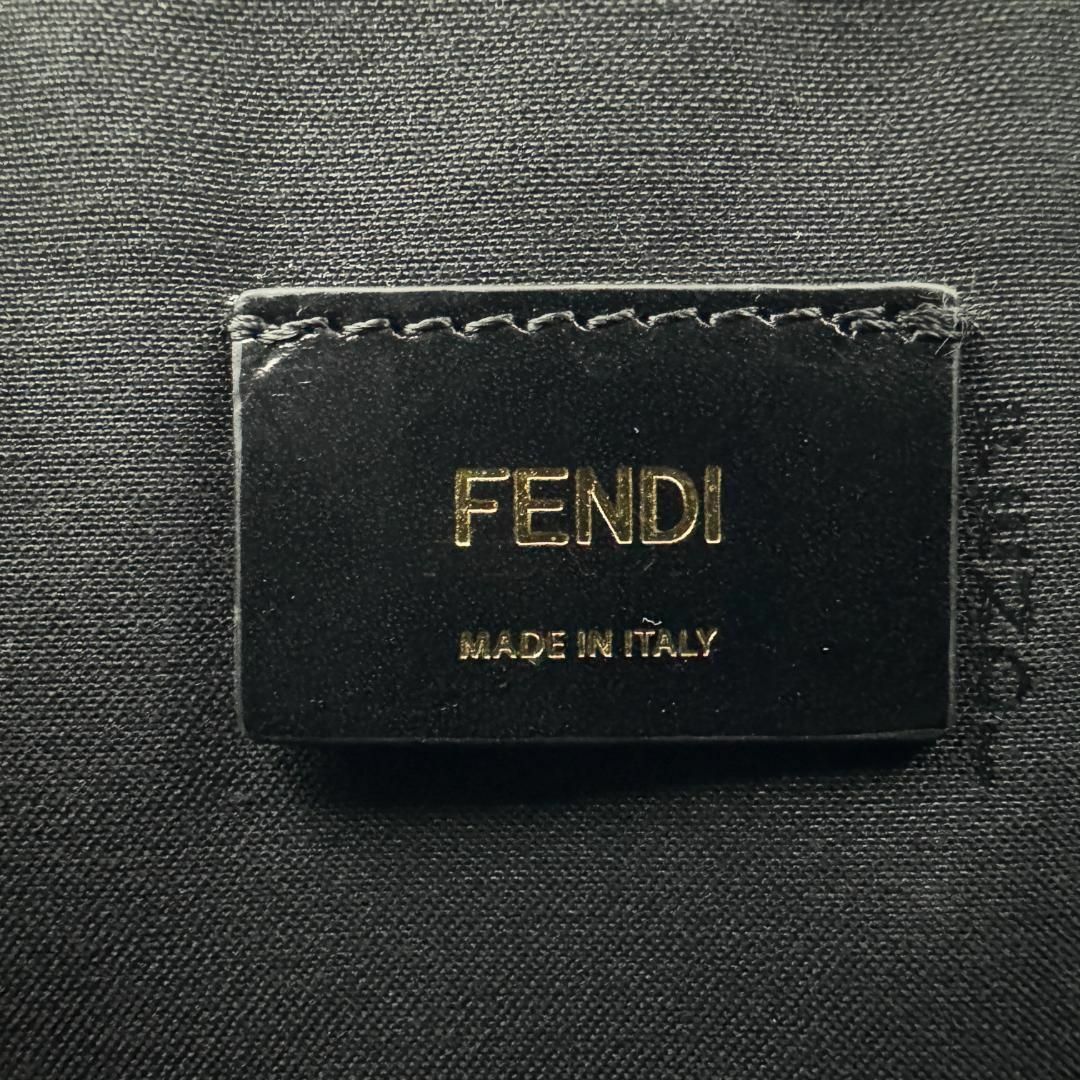 FENDI(フェンディ)の新品未使用 フェンディ クラッチバッグ 黒 7VA433 A8VD F15ZW レディースのバッグ(クラッチバッグ)の商品写真