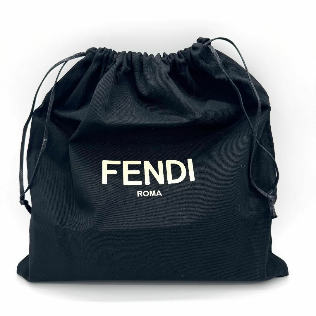 FENDI(フェンディ)の新品未使用 フェンディ クラッチバッグ 黒 7VA433 A8VD F15ZW レディースのバッグ(クラッチバッグ)の商品写真