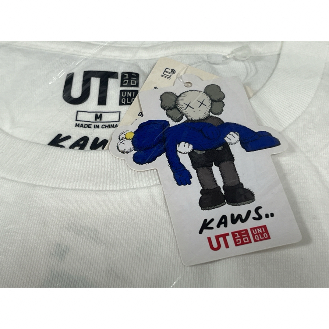 UNIQLO(ユニクロ)の☆新品未使用☆UNIQLO ×KAWS UTユニクロ×カウズ コラボ サイズM メンズのトップス(Tシャツ/カットソー(半袖/袖なし))の商品写真