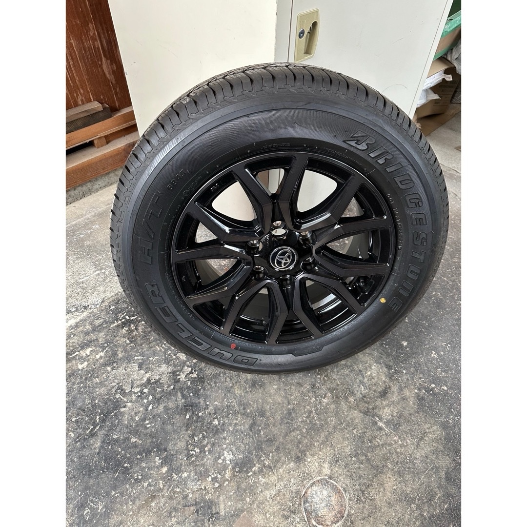 TOYOTA HILUX GUN125純正ホイール 新車外し TOYOTA HILUX GUN125純正ホイール 新車外し