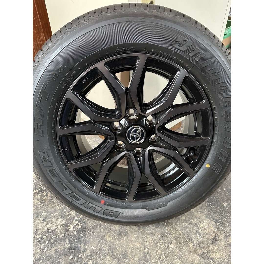 TOYOTA HILUX GUN125純正ホイール 新車外し TOYOTA HILUX GUN125純正ホイール 新車外し