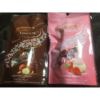 リンツ(Lindt)のリンツ　Lindt リンドール　ストロベリー&クリーム　ヘーゼルナッツ(菓子/デザート)