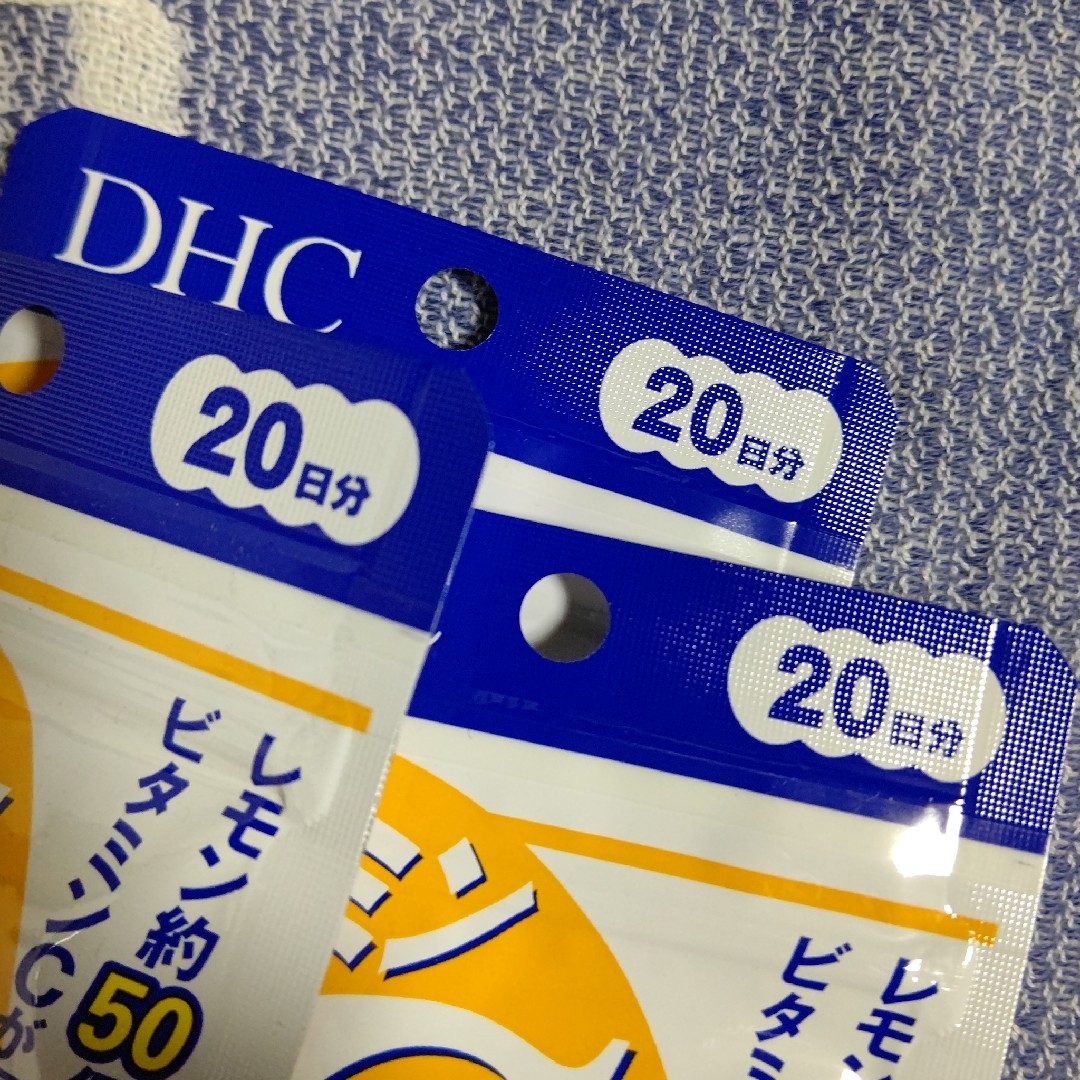 DHC(ディーエイチシー)のDHC  ビタミンC 20日分 ハードカプセル 40粒入り 3袋 食品/飲料/酒の健康食品(ビタミン)の商品写真