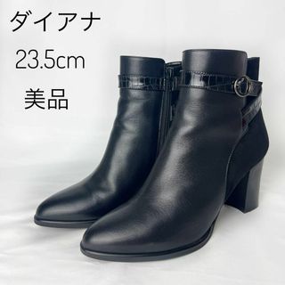 【美品】ダイアナ　レザーショートブーツ　スエード　黒　ベルト　型押し　23.5