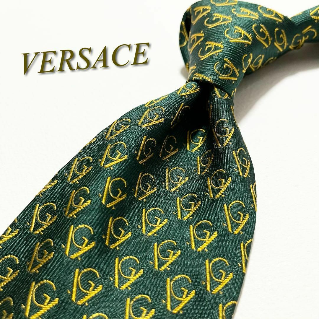 Gianni Versace(ジャンニヴェルサーチ)の【美品】ヴェルサーチ ネクタイ ブランドロゴ柄 シルク メデューサ バロック メンズのファッション小物(ネクタイ)の商品写真