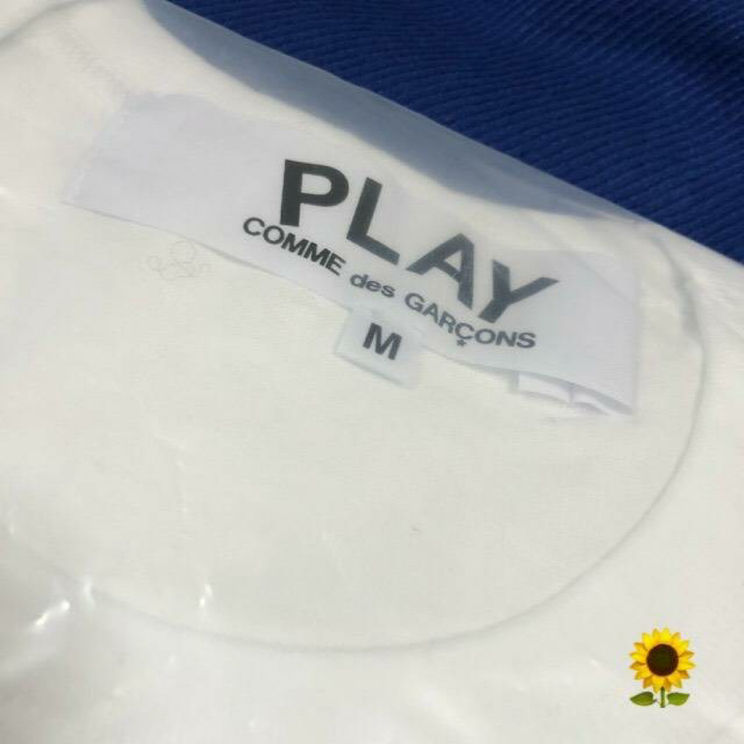 COMME des GARCONS(コムデギャルソン)の国内正規品 プレイコムデギャルソン メンズM Tシャツ ホワイト レッドハート メンズのトップス(Tシャツ/カットソー(半袖/袖なし))の商品写真
