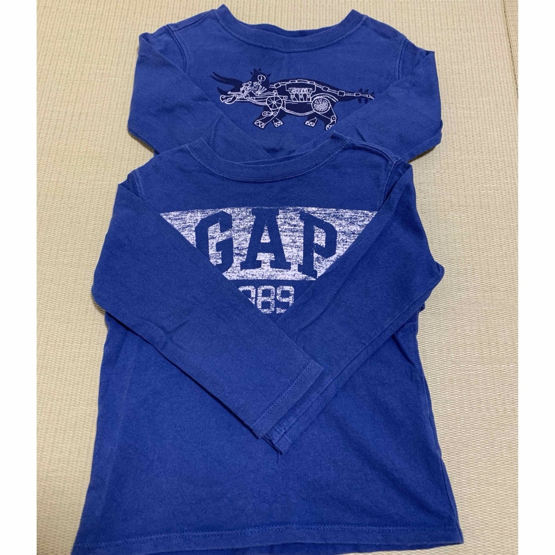 GAP(ギャップ)のGAP カットソー 95 2着セット キッズ/ベビー/マタニティのキッズ服男の子用(90cm~)(Tシャツ/カットソー)の商品写真