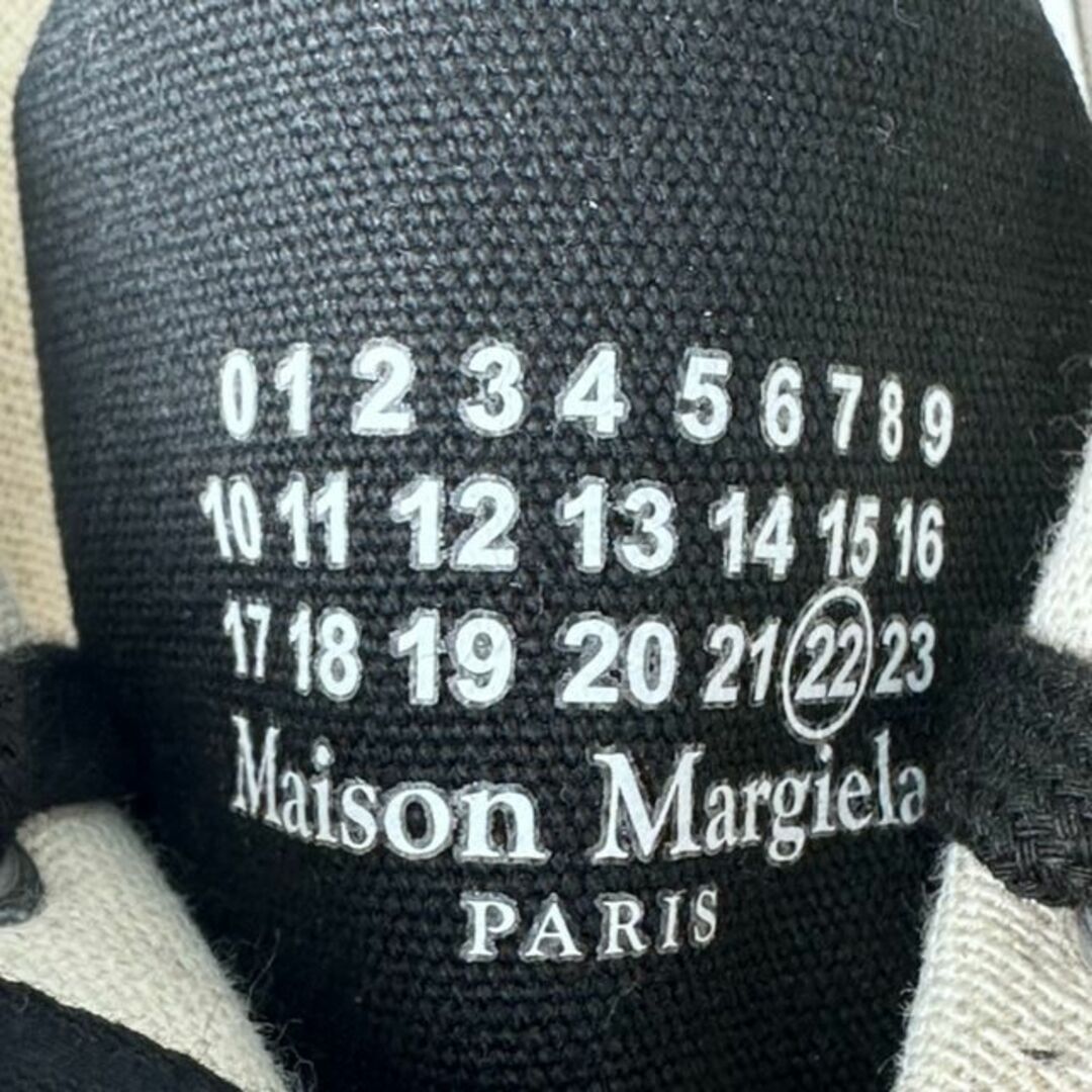 Maison Martin Margiela(マルタンマルジェラ)の未使用品 メゾンマルジェラ 22 キャンバス スニーカー 44 黒 ブラック メンズの靴/シューズ(スニーカー)の商品写真