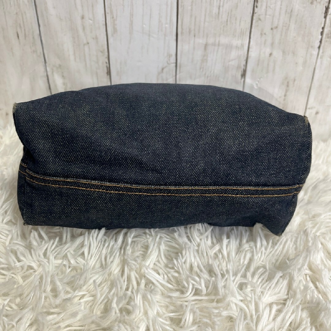 希少 FENDI デニム生地 マンマバケット ショルダーバッグ FF金具 希少 FENDI デニム生地 マンマバケット ショルダーバッグ FF金具