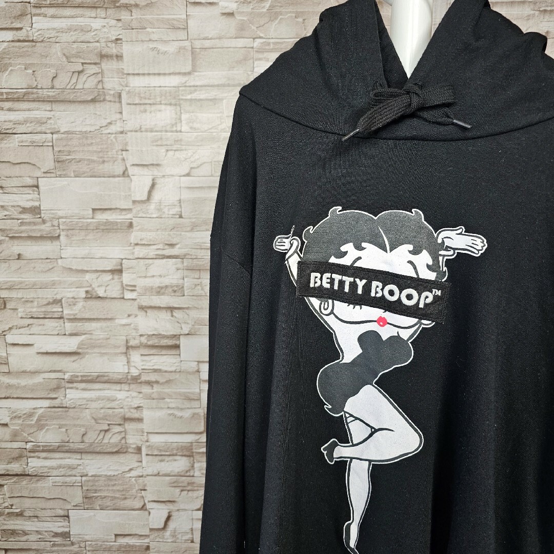 Betty Boop(ベティブープ)のベティブープ bettyboop プルオーバーパーカー メンズのトップス(パーカー)の商品写真