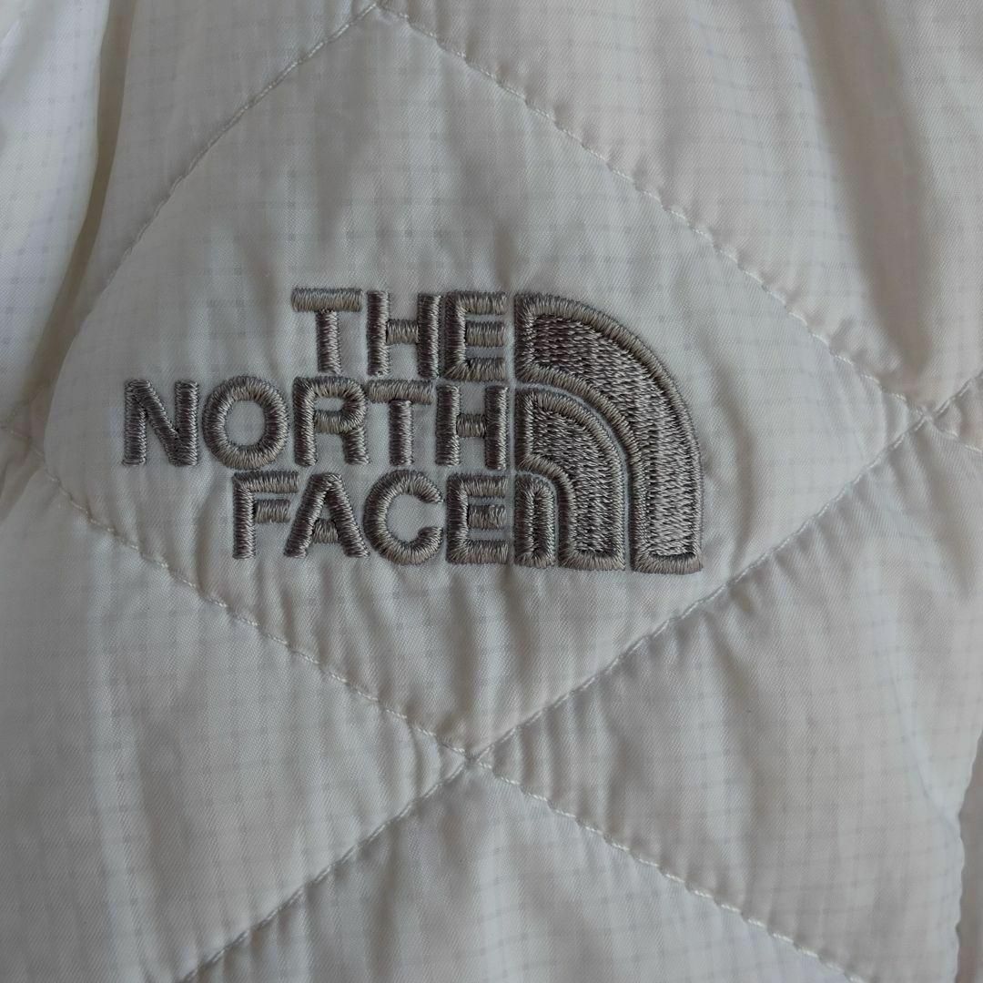 THE NORTH FACE(ザノースフェイス)の112 ノースフェイスベスト XSサイズ US古着 THE NORTH FACE レディースのジャケット/アウター(ダウンベスト)の商品写真