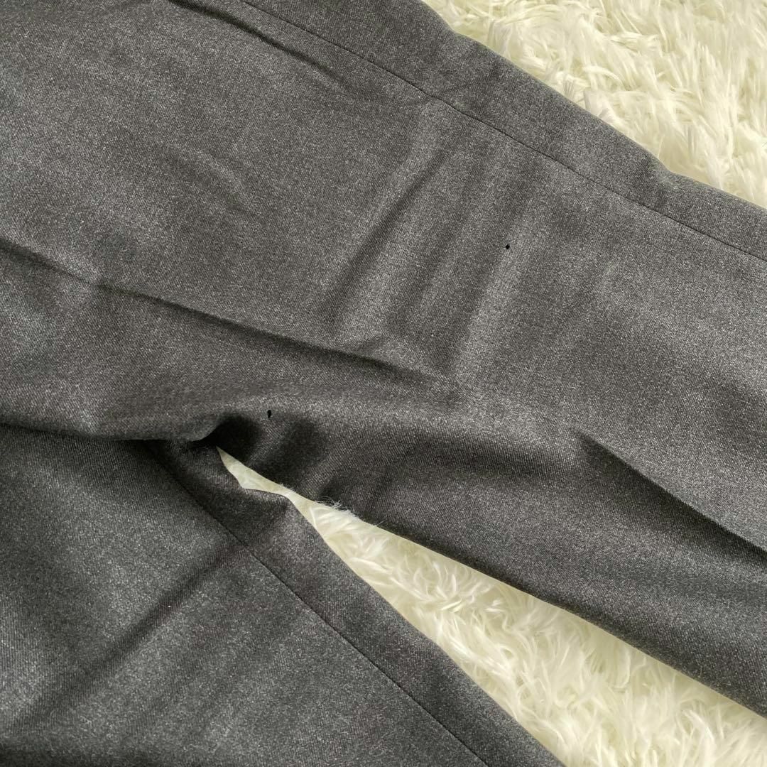 訳あり ブルックスブラザーズ スーツ スラックス スタイリッシュ ダークグレー メンズのパンツ(スラックス)の商品写真