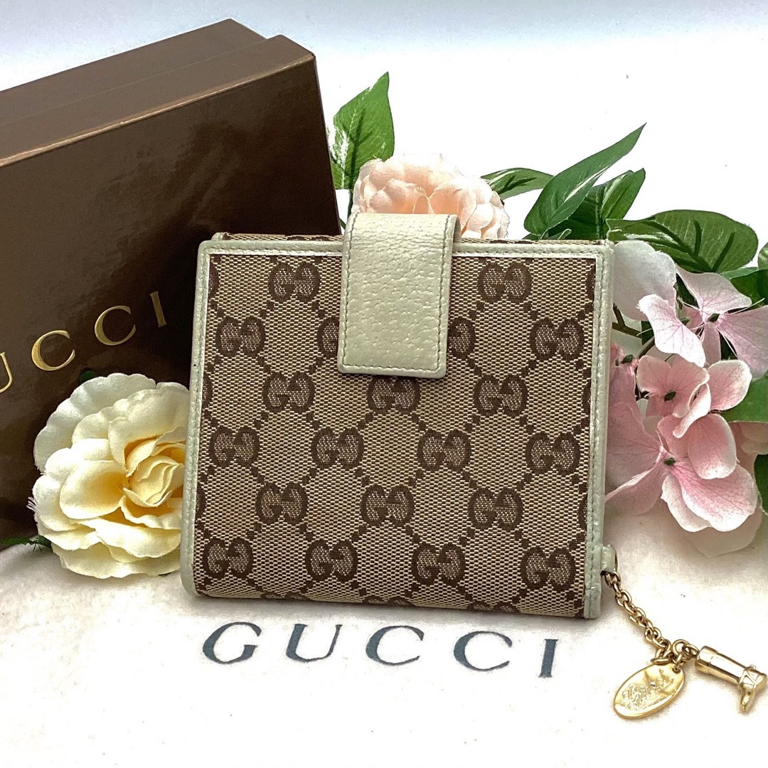 Gucci(グッチ)の美品　グッチ　GGスプリーム　カード10枚　Wホック財布　コンパクト財布　 レディースのファッション小物(財布)の商品写真