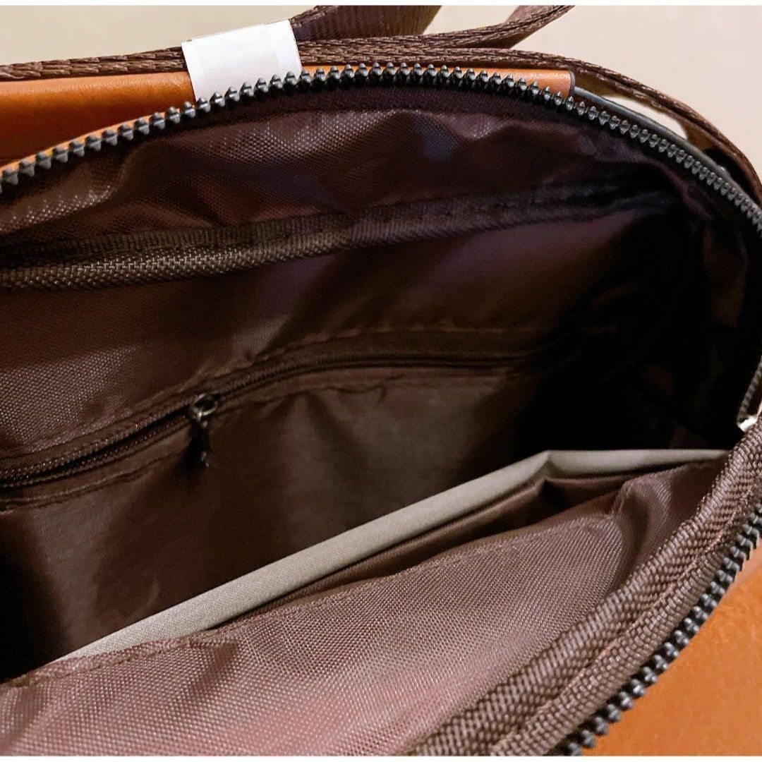 メッセンジャー バッグ ブラウン 2way 斜めがけ ショルダーバッグ メンズのバッグ(ショルダーバッグ)の商品写真