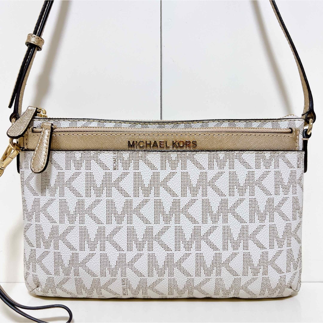 Michael Kors(マイケルコース)の☆超美品☆送料無料☆マイケルコースPVC×レザーショルダーバッグ☆ポーチ付き☆ レディースのバッグ(ショルダーバッグ)の商品写真