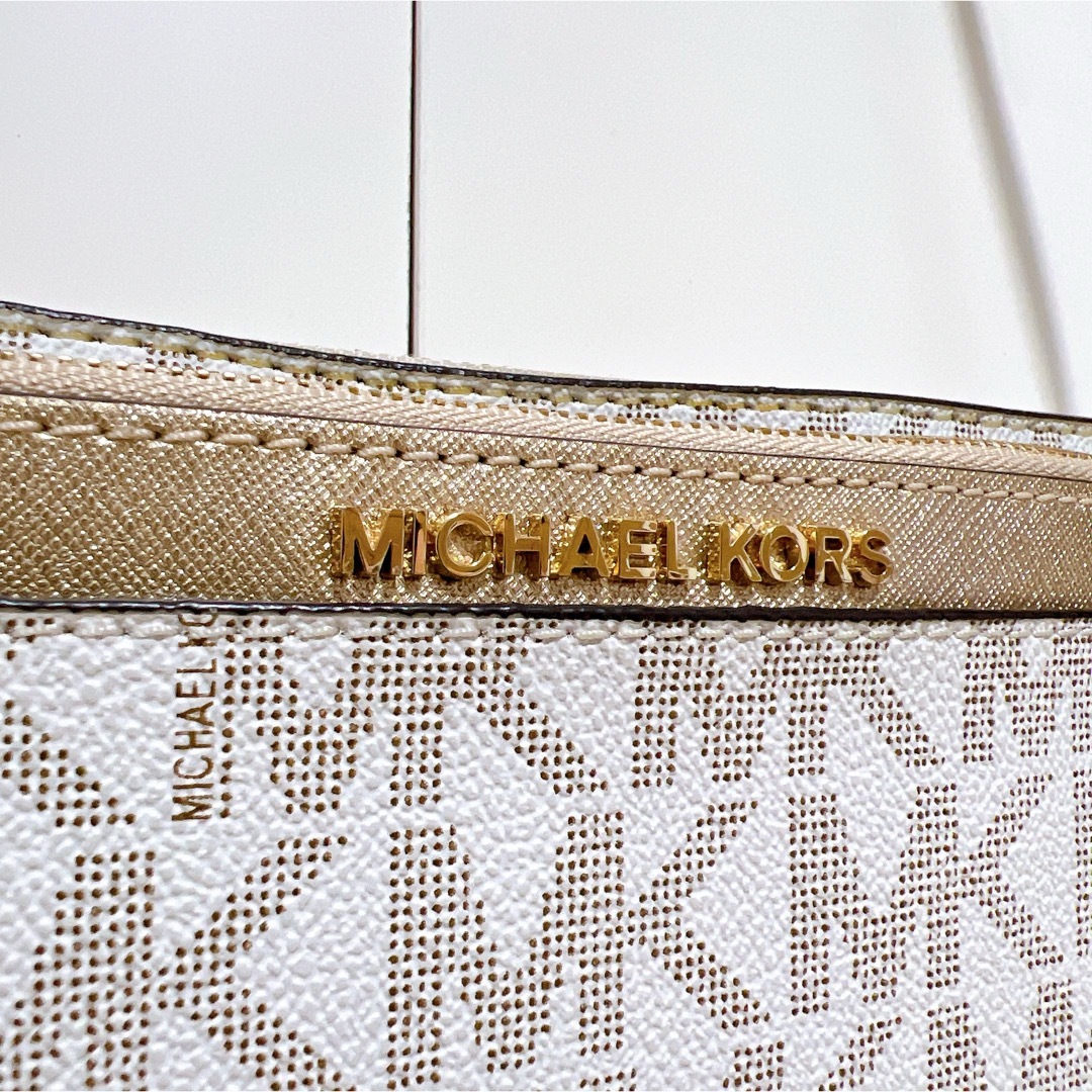 Michael Kors(マイケルコース)の☆超美品☆送料無料☆マイケルコースPVC×レザーショルダーバッグ☆ポーチ付き☆ レディースのバッグ(ショルダーバッグ)の商品写真