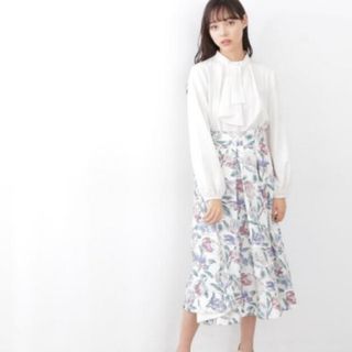 ジルバイジルスチュアート(JILL by JILLSTUART)のジルバイジルスチュアート  花柄スカート(ひざ丈スカート)