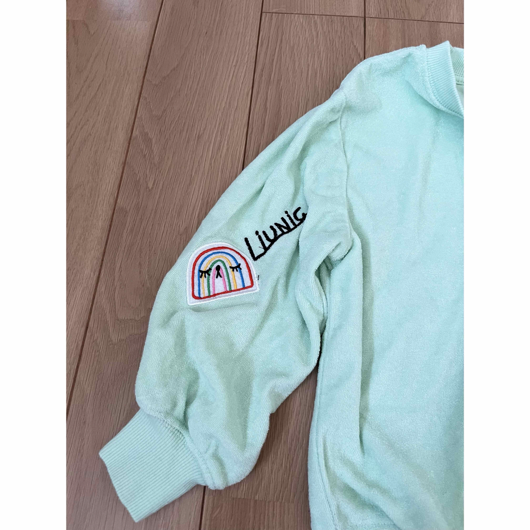 H&M(エイチアンドエム)のLIUNIC×H&M スウェットシャツ　110 子供服 キッズ/ベビー/マタニティのキッズ服女の子用(90cm~)(Tシャツ/カットソー)の商品写真
