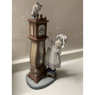 LLADRO 時計　少女　ネコ　猫　ねこ　リヤドロ　絶版品　陶器　時間のおなおし(置物)