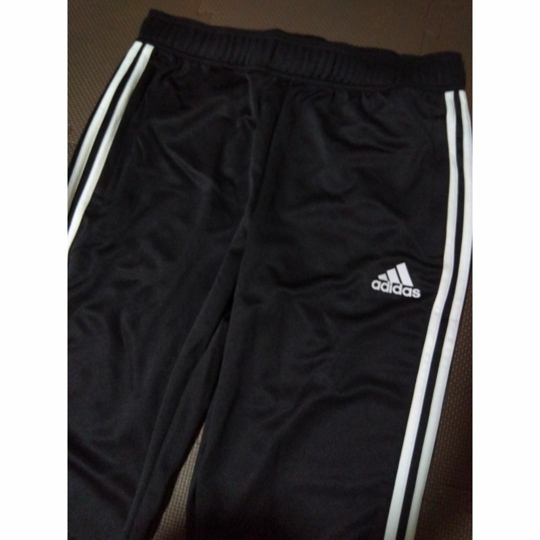 adidas(アディダス)のXO/黒/新品/adidas アディダス/メンズ 薄手 ジャージ ロングパンツ メンズのパンツ(その他)の商品写真