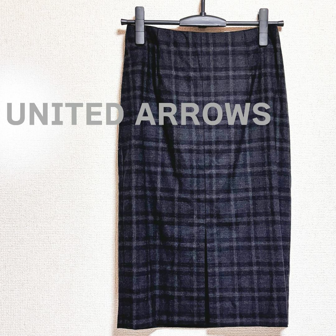 UNITED ARROWS(ユナイテッドアローズ)のUNITED ARROWS ひざ丈　スカート　タイト　チェック　黒　グレー レディースのスカート(ひざ丈スカート)の商品写真