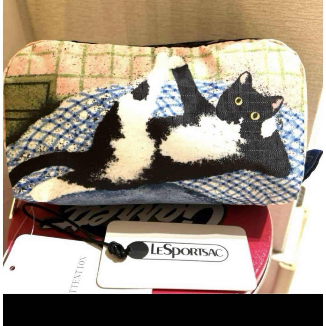 LeSportsac(レスポートサック)の新品未使用 レスポートサック×NewNewコラボ ポーチ 寝そべり猫柄 レディースのファッション小物(ポーチ)の商品写真