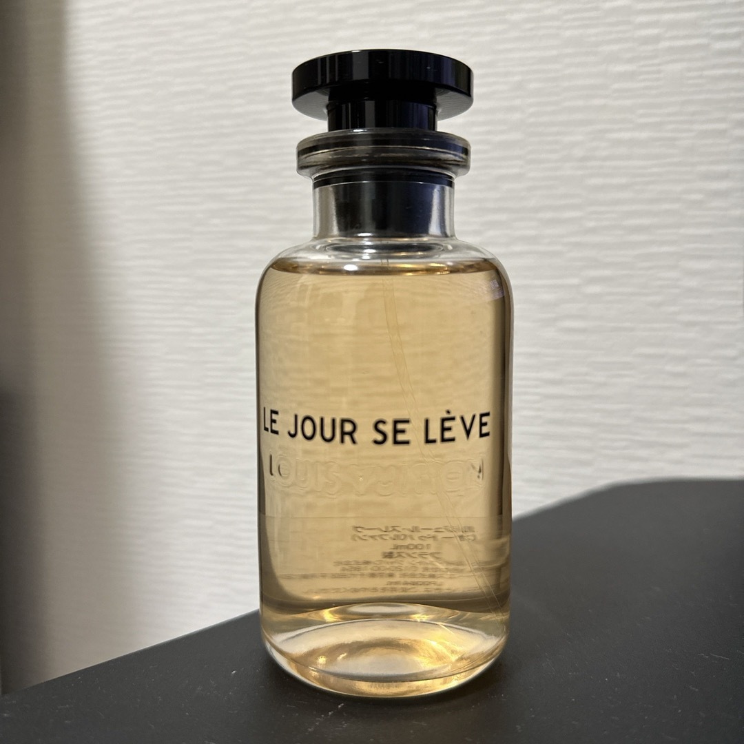 LOUIS VUITTON(ルイヴィトン)のLE JOUR SE LÈVE(ルジュール･スレーヴ) コスメ/美容の香水(ユニセックス)の商品写真