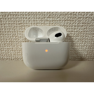 アップル(Apple)の⭐︎使用1週間のみ⭐︎AirPods 第3世代　右側と本体(ヘッドフォン/イヤフォン)