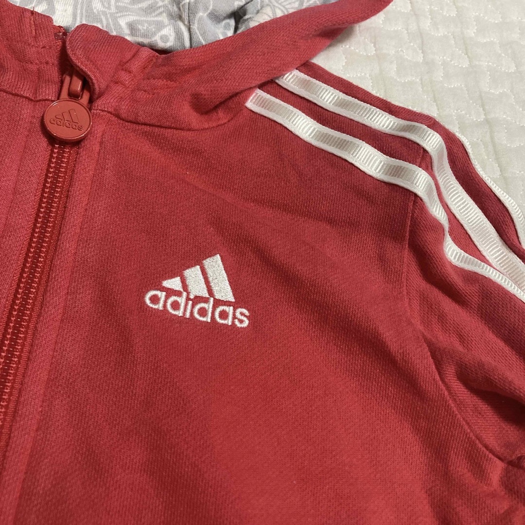 adidas(アディダス)のadidas バズ トイストーリー コラボ パーカー キッズ/ベビー/マタニティのキッズ服男の子用(90cm~)(ジャケット/上着)の商品写真