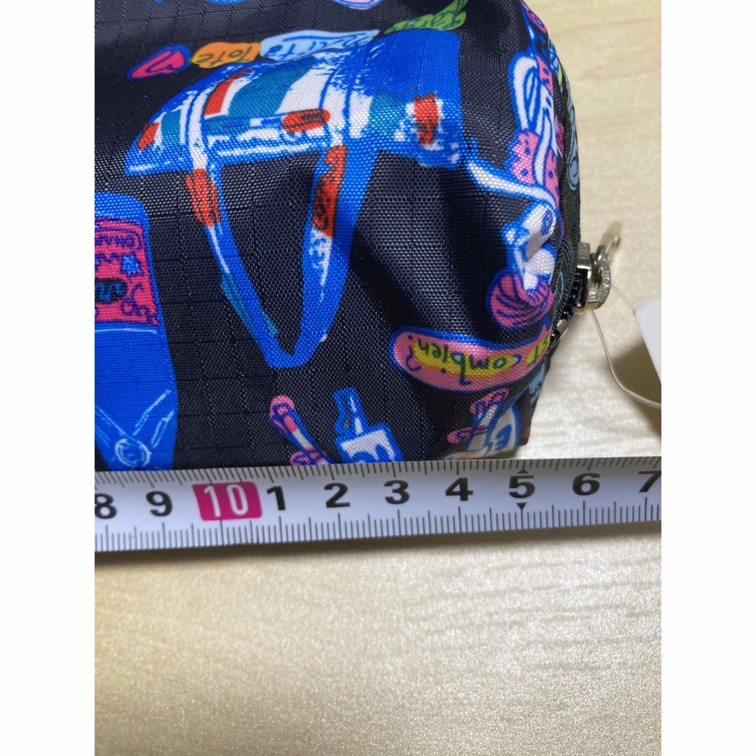 LeSportsac(レスポートサック)の新品　LeSportsac レスポートサック　ポーチ レディースのファッション小物(ポーチ)の商品写真