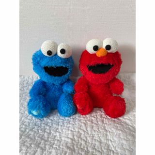 セサミストリート(SESAME STREET)の人形　ササミストリート　ユニバ　エルモ　クッキーモンスター(キャラクターグッズ)