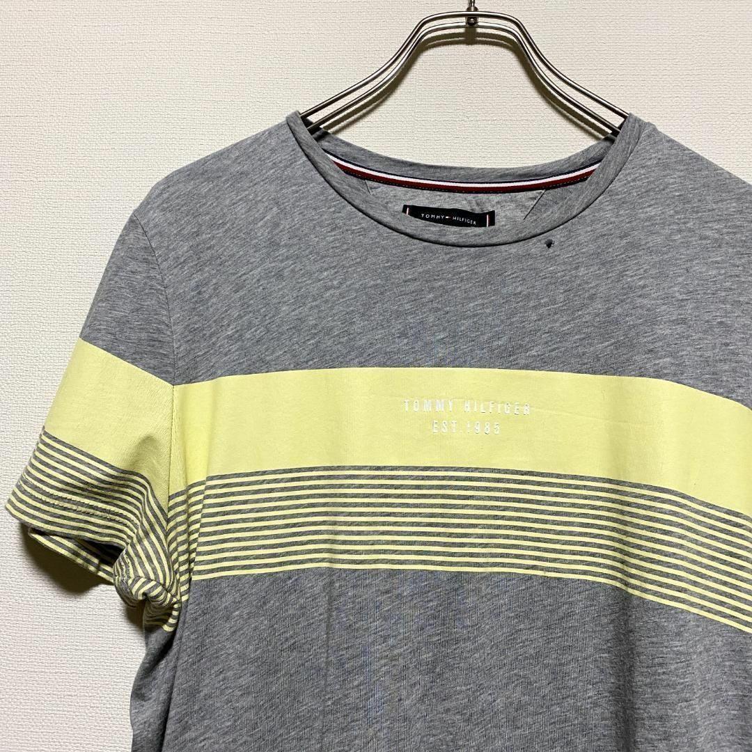 TOMMY HILFIGER(トミーヒルフィガー)のトミーヒルフィガー　半袖Tシャツ　ロゴプリント　バイカラー　SE51 レディースのトップス(Tシャツ(半袖/袖なし))の商品写真