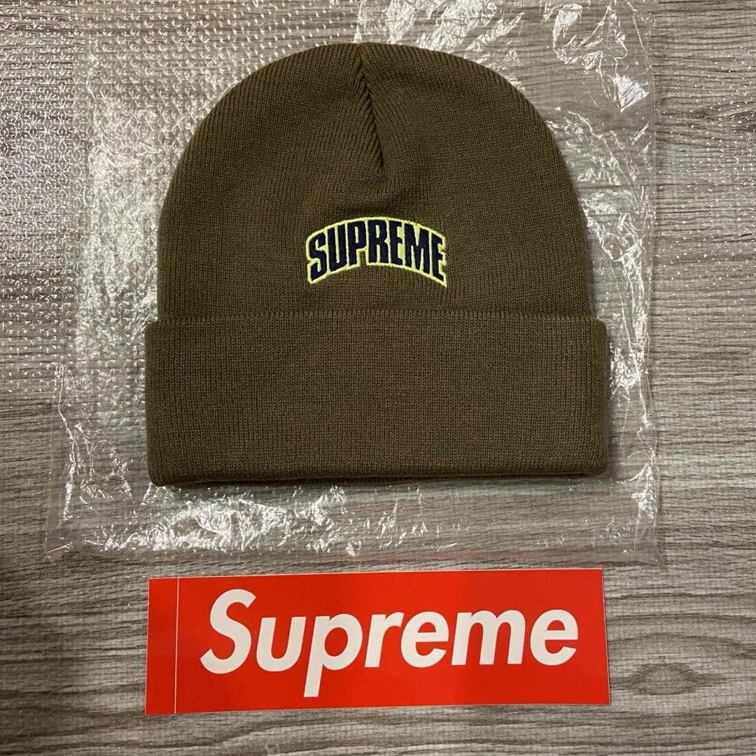 Supreme(シュプリーム)のSupreme Crown Logo Beanie Olive 新品未使用 メンズの帽子(ニット帽/ビーニー)の商品写真