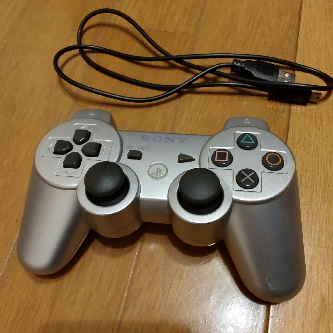 PlayStation3(プレイステーション3)のps3 SIXAXIS DUALSHOCK3 エンタメ/ホビーのゲームソフト/ゲーム機本体(その他)の商品写真