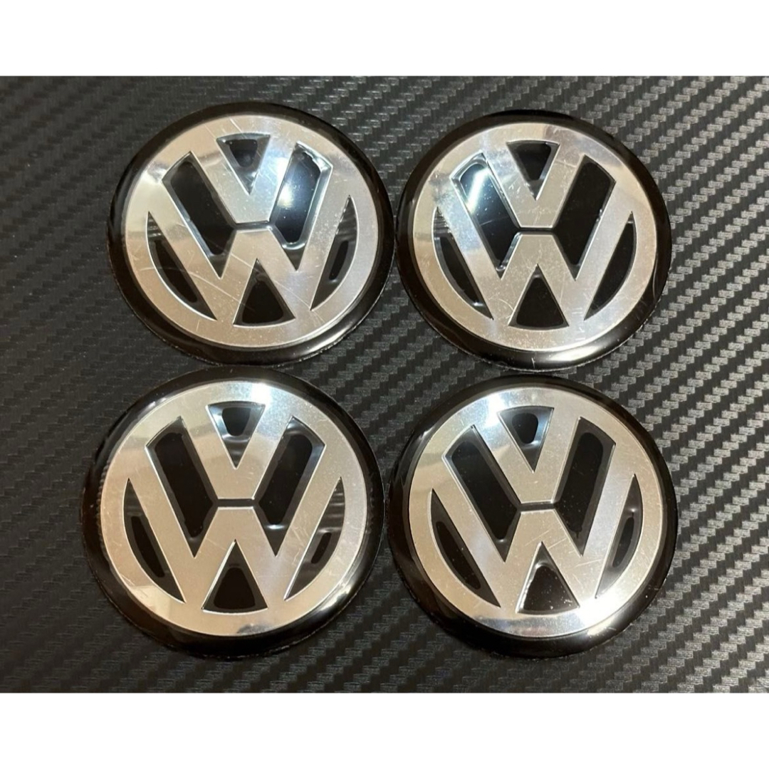 Volkswagen(フォルクスワーゲン)のVW フォルクスワーゲン　ホイール　センターキャップ　カバー　黒 自動車/バイクの自動車(車外アクセサリ)の商品写真