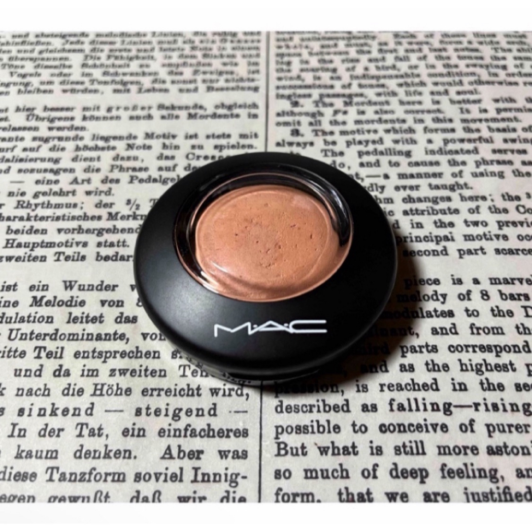 MAC(マック)の～専用～MAC ミネラライズブラッシュ ナチュラリーフローレス コスメ/美容のベースメイク/化粧品(チーク)の商品写真