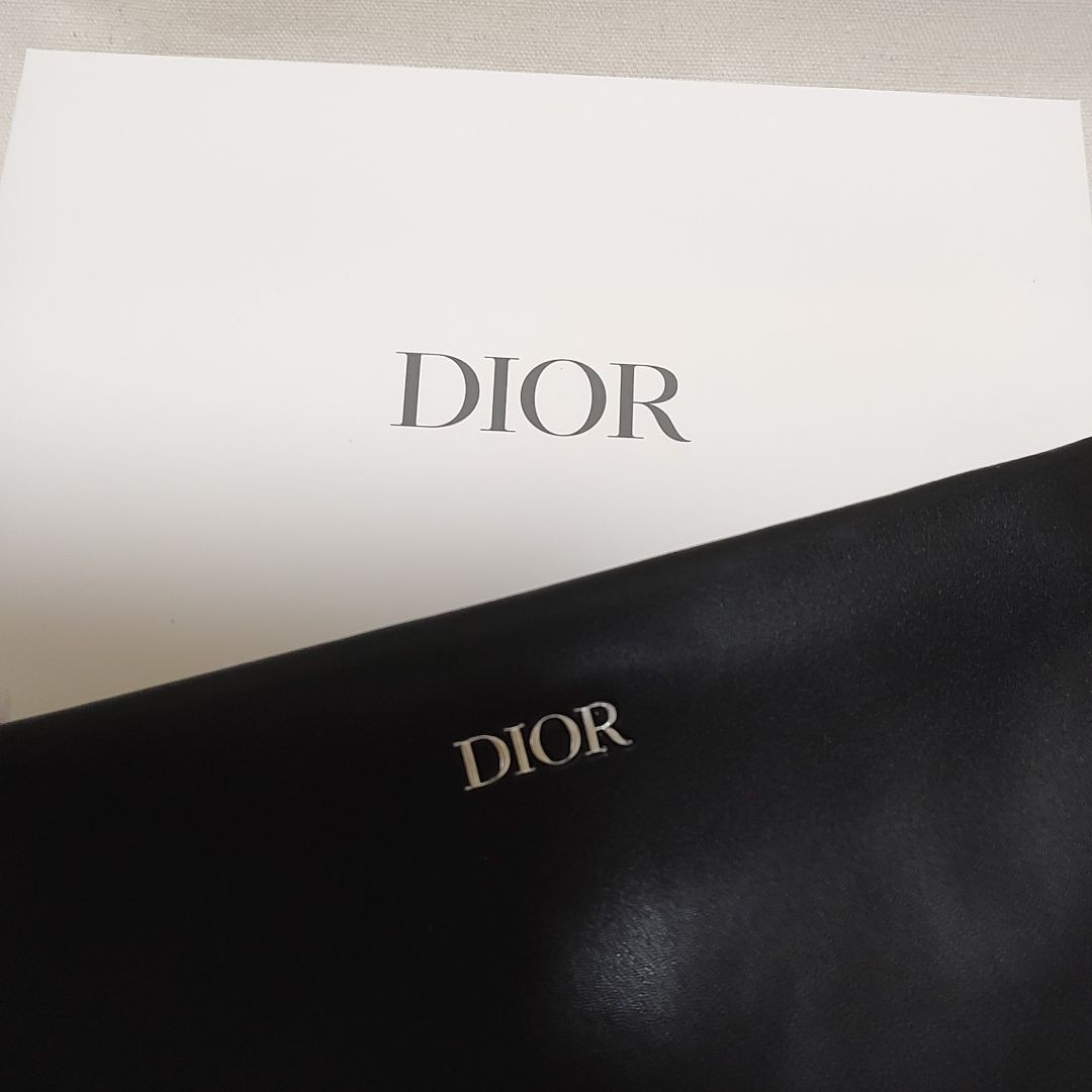 Christian Dior(クリスチャンディオール)の新品ディオール Dior ノベルティ ポーチ 千鳥格子  ブラック レディースのファッション小物(ポーチ)の商品写真