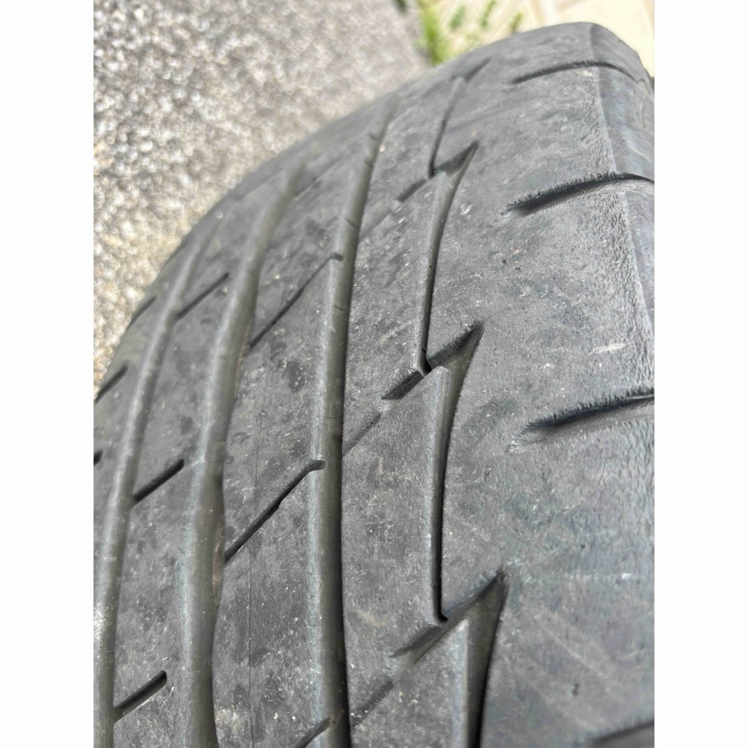 BRIDGESTONE(ブリヂストン)のレヴォーグ225 45 18 ポテンRE003 8〜9分山　4本セット 自動車/バイクの自動車(タイヤ・ホイールセット)の商品写真