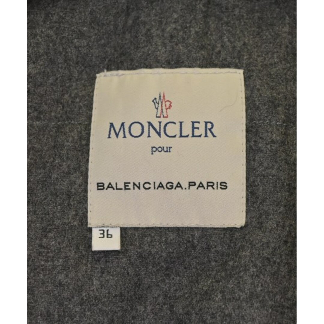 Balenciaga(バレンシアガ)のBALENCIAGA ダウンジャケット/ダウンベスト 36(XS位) 赤 【古着】【中古】 レディースのジャケット/アウター(ダウンジャケット)の商品写真