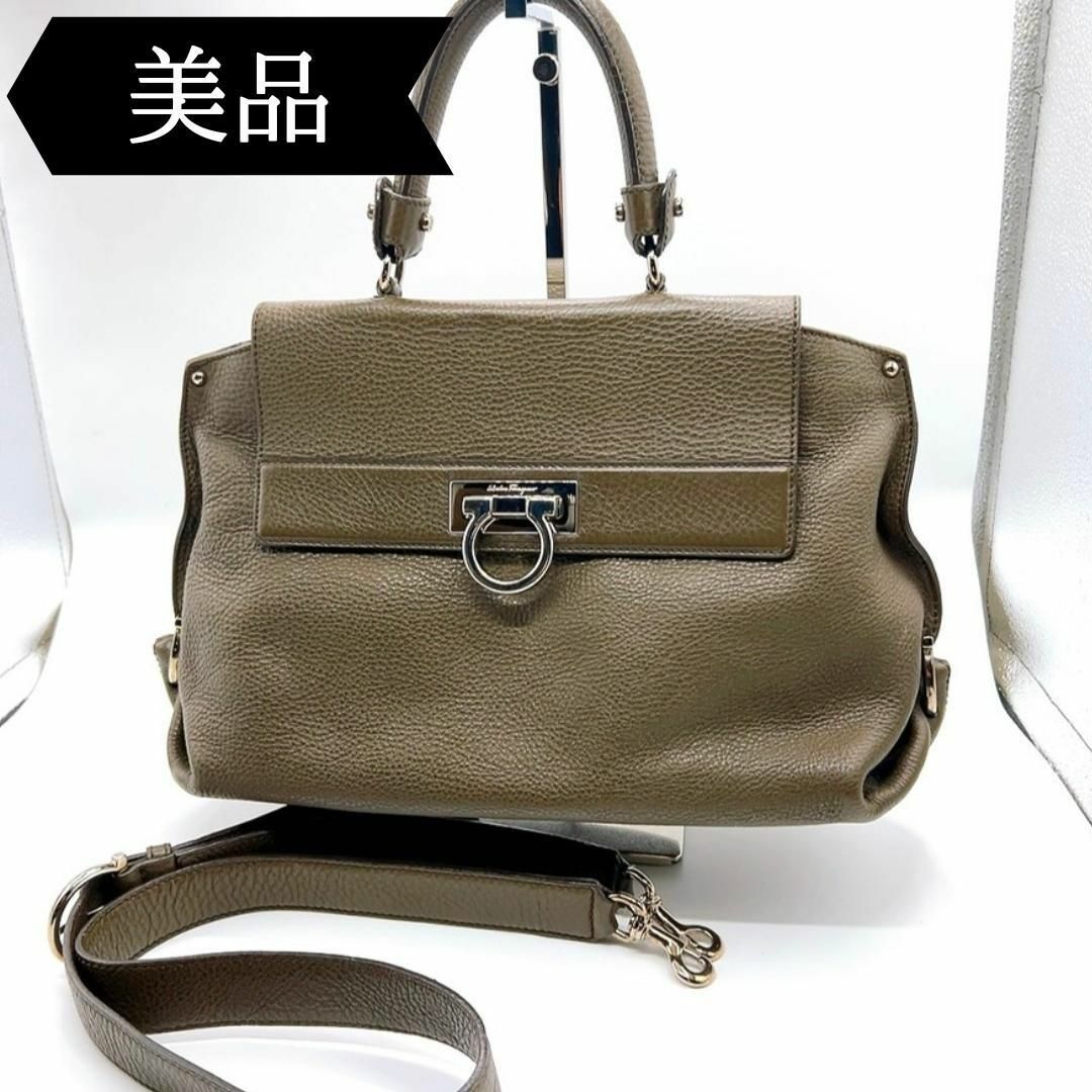 Ferragamo フェラガモ ソフィア ガンチーニ ハンド&ショルダーバッグ Ferragamo フェラガモ ソフィア ガンチーニ ハンド&ショルダーバッグ