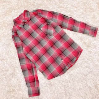 ユニクロ(UNIQLO)のユニクロ（UNIQLO）チェック 総柄 柄物 シャツ トップス(シャツ/ブラウス(長袖/七分))