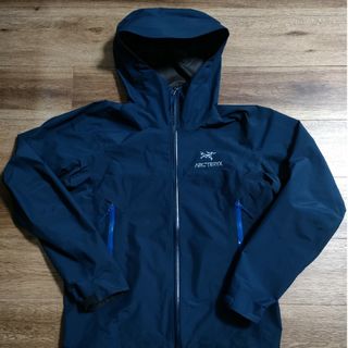 アークテリクス(ARC'TERYX)の【美品】アークテリクス　ベータSL  ネイビー　XS(マウンテンパーカー)