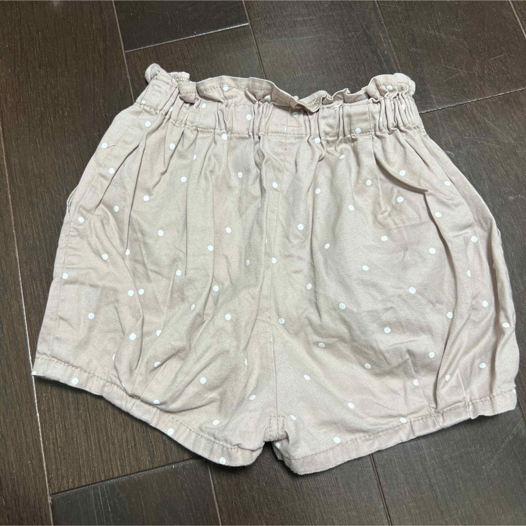 petit main(プティマイン)のプティマイン  ショートパンツ　ドット　90cm  ベージュ キッズ/ベビー/マタニティのキッズ服女の子用(90cm~)(パンツ/スパッツ)の商品写真