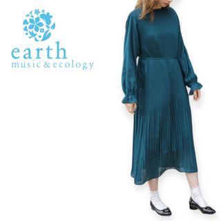 アースミュージックアンドエコロジー(earth music & ecology)のearth music&ecology プリーツワンピース　ブルーグリーン　新品(ロングワンピース/マキシワンピース)