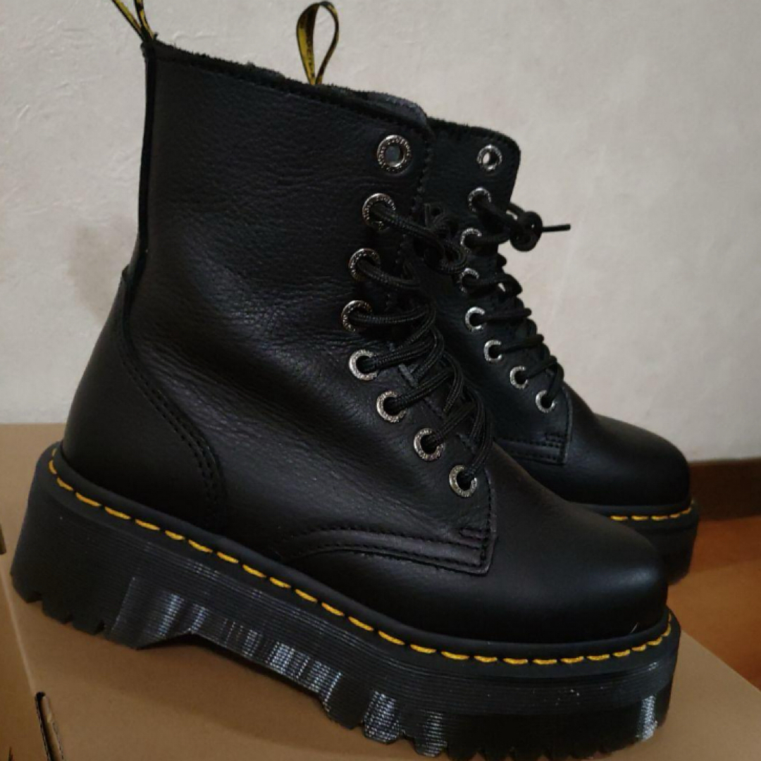 Dr.Martens(ドクターマーチン)の美品　本革　Dr.Martens JADON ドクターマーチン厚底ジェイドン レディースの靴/シューズ(ブーツ)の商品写真