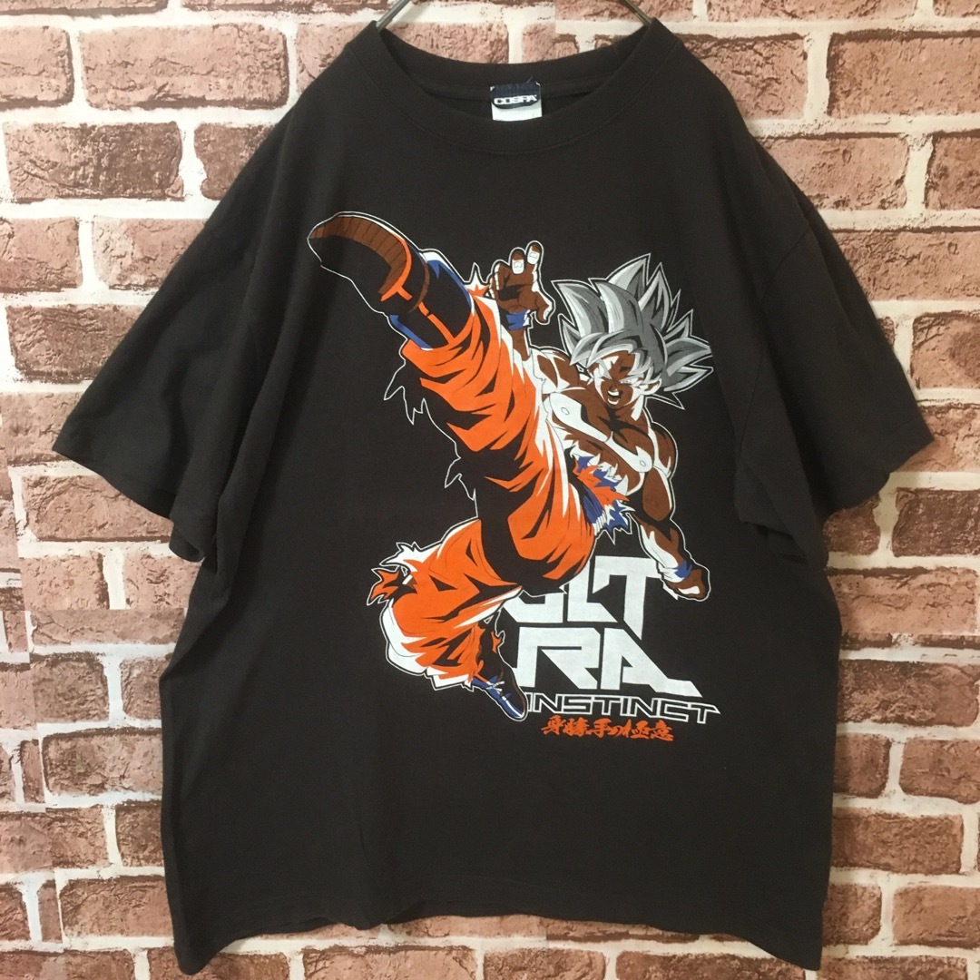 ドラゴンボール(ドラゴンボール)の【レア】ドラゴンボール超☆デカロゴ　プリントTシャツ　チャコールグレー　孫悟空 メンズのトップス(Tシャツ/カットソー(半袖/袖なし))の商品写真