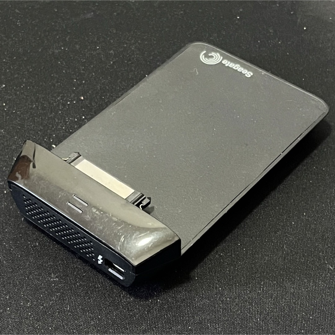 SEAGATE(シーゲイト)のSeagate Thunderbolt Adapter スマホ/家電/カメラのPC/タブレット(PC周辺機器)の商品写真